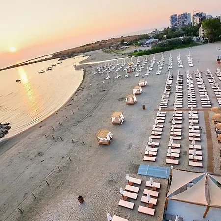 Hotel Malibu-2